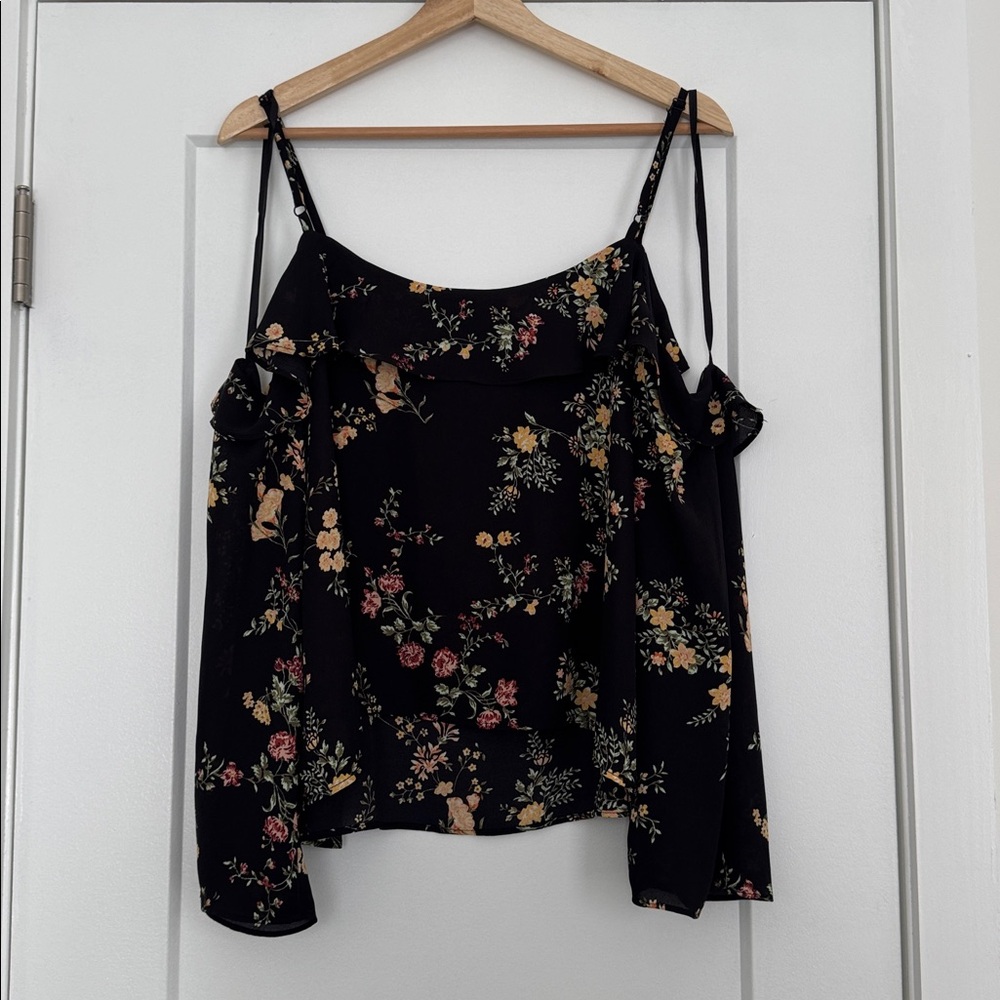 Floral Off-Shoulder Ruffle Women's Top - Picture 3 of 4